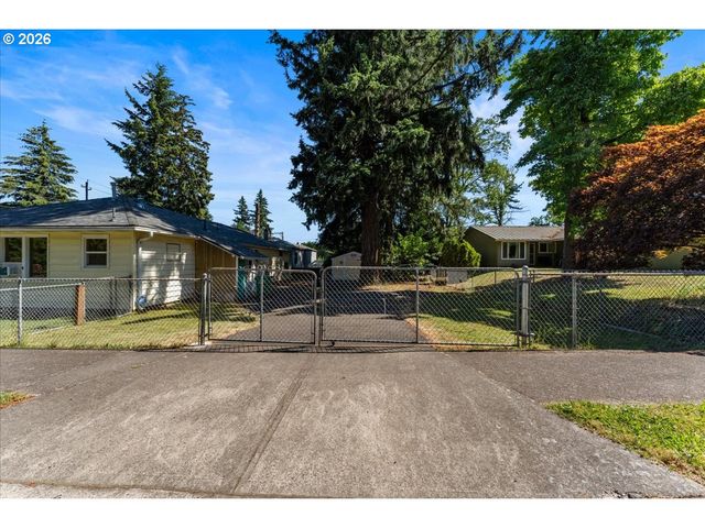 2309 Se 135TH Ave, Portland, OR 97233