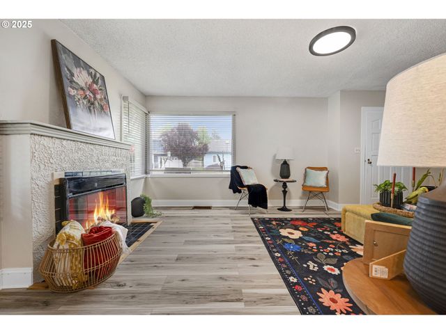 2309 Se 135TH Ave, Portland, OR 97233