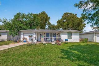 1822 Wayside Drive, Texas City, TX 77590