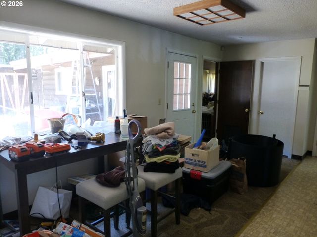 16222 Se OATFIELD Rd, Milwaukie, OR 97267
