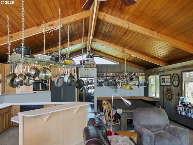 16222 Se OATFIELD Rd, Milwaukie, OR 97267
