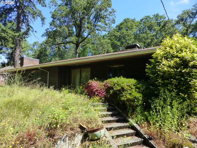 16222 Se OATFIELD Rd, Milwaukie, OR 97267
