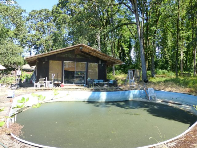 16222 Se OATFIELD Rd, Milwaukie, OR 97267