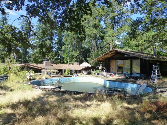 16222 Se OATFIELD Rd, Milwaukie, OR 97267