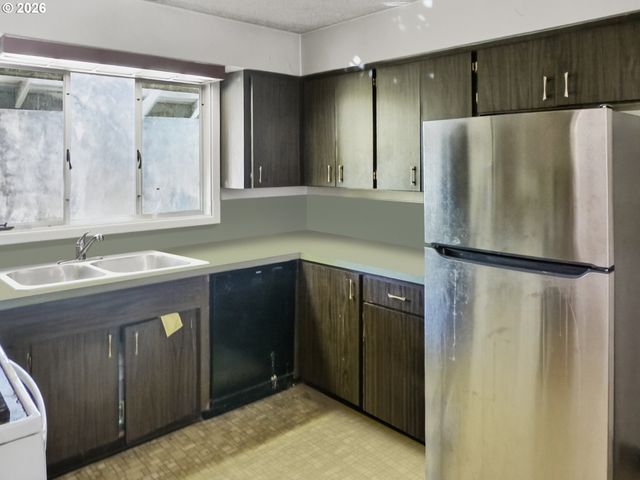 16222 Se OATFIELD Rd, Milwaukie, OR 97267