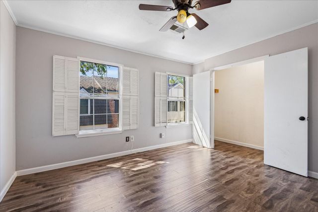 1425 Springrock Ln Lane, Houston, TX 77055