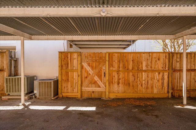 1425 Springrock Ln Lane, Houston, TX 77055