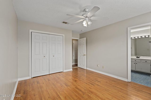 508 Woodward Drive, Ocean Springs, MS 39564