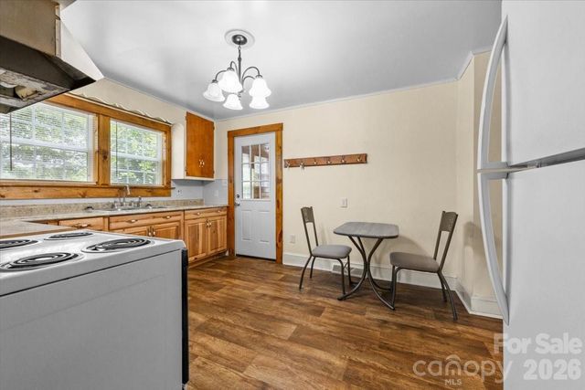 1751 W NC 10 Highway, Newton, NC 28658