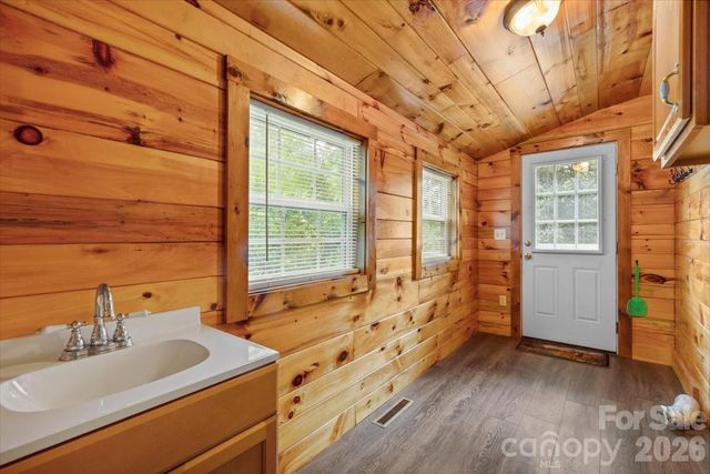1751 W NC 10 Highway, Newton, NC 28658
