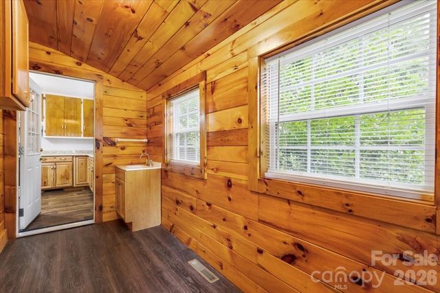 1751 W NC 10 Highway, Newton, NC 28658