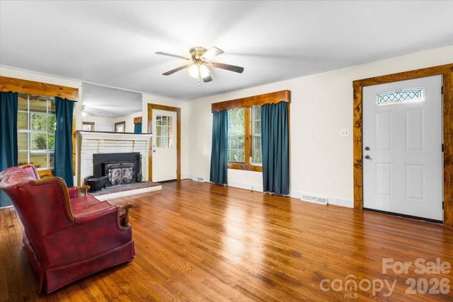 1751 W NC 10 Highway, Newton, NC 28658