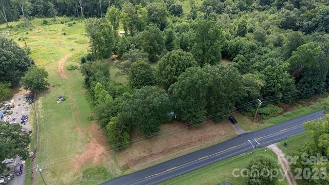 1751 W NC 10 Highway, Newton, NC 28658