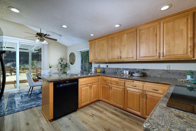 11973 Calle Parral, San Diego, CA 92128