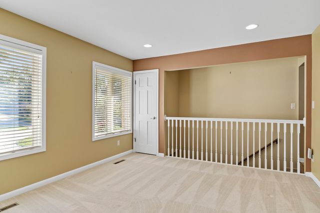 2747 E Rocklyn Road, Springfield, MO 65804