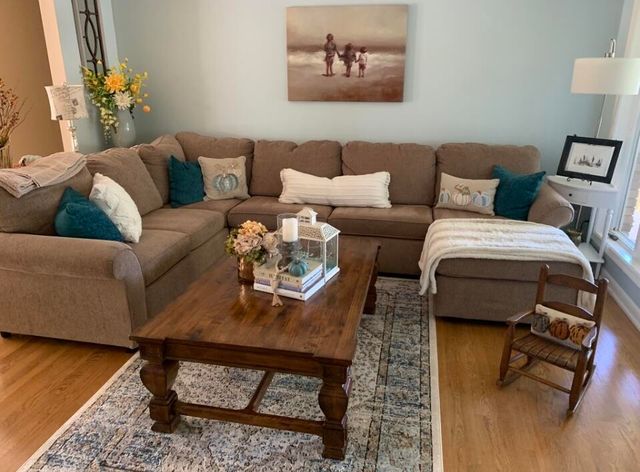 2747 E Rocklyn Road, Springfield, MO 65804