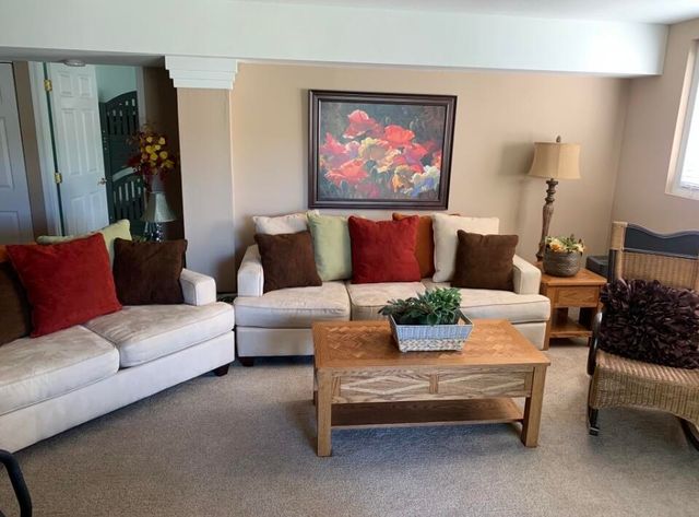 2747 E Rocklyn Road, Springfield, MO 65804