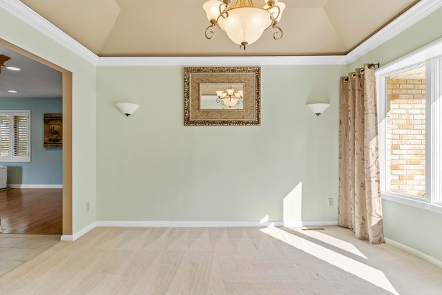 2747 E Rocklyn Road, Springfield, MO 65804