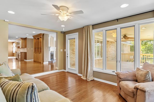 2747 E Rocklyn Road, Springfield, MO 65804