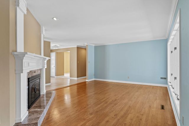 2747 E Rocklyn Road, Springfield, MO 65804