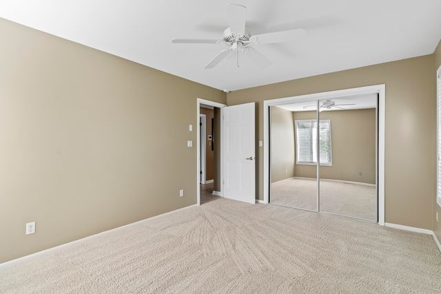 2747 E Rocklyn Road, Springfield, MO 65804