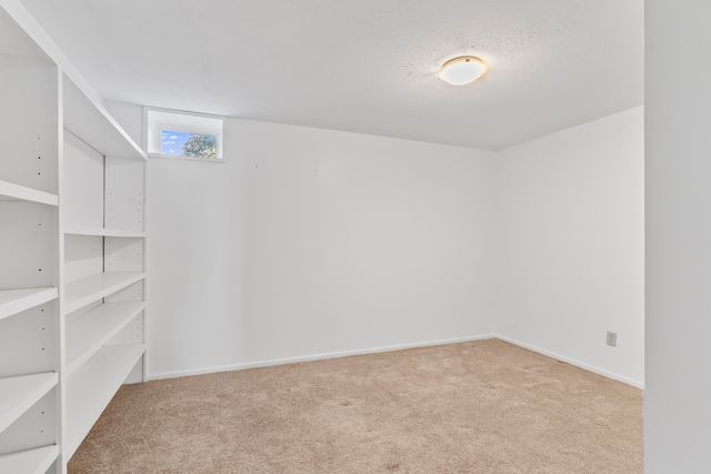 2747 E Rocklyn Road, Springfield, MO 65804