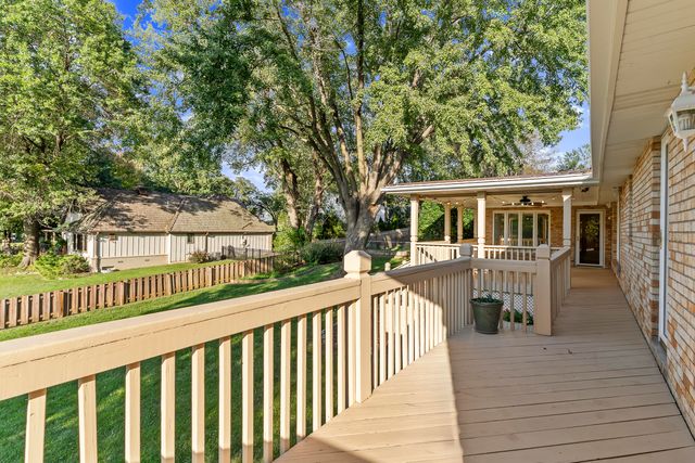 2747 E Rocklyn Road, Springfield, MO 65804