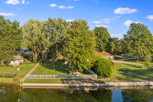 2747 E Rocklyn Road, Springfield, MO 65804