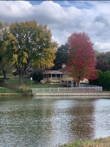 2747 E Rocklyn Road, Springfield, MO 65804