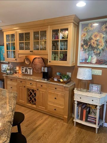 2747 E Rocklyn Road, Springfield, MO 65804