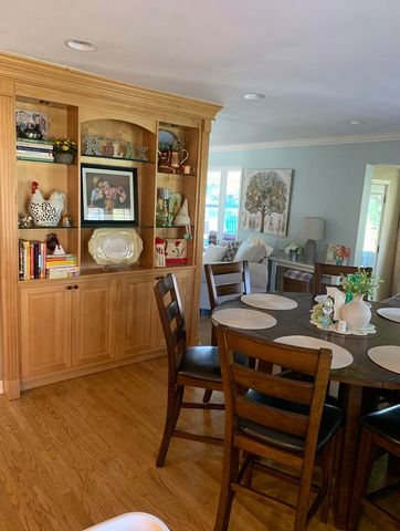 2747 E Rocklyn Road, Springfield, MO 65804