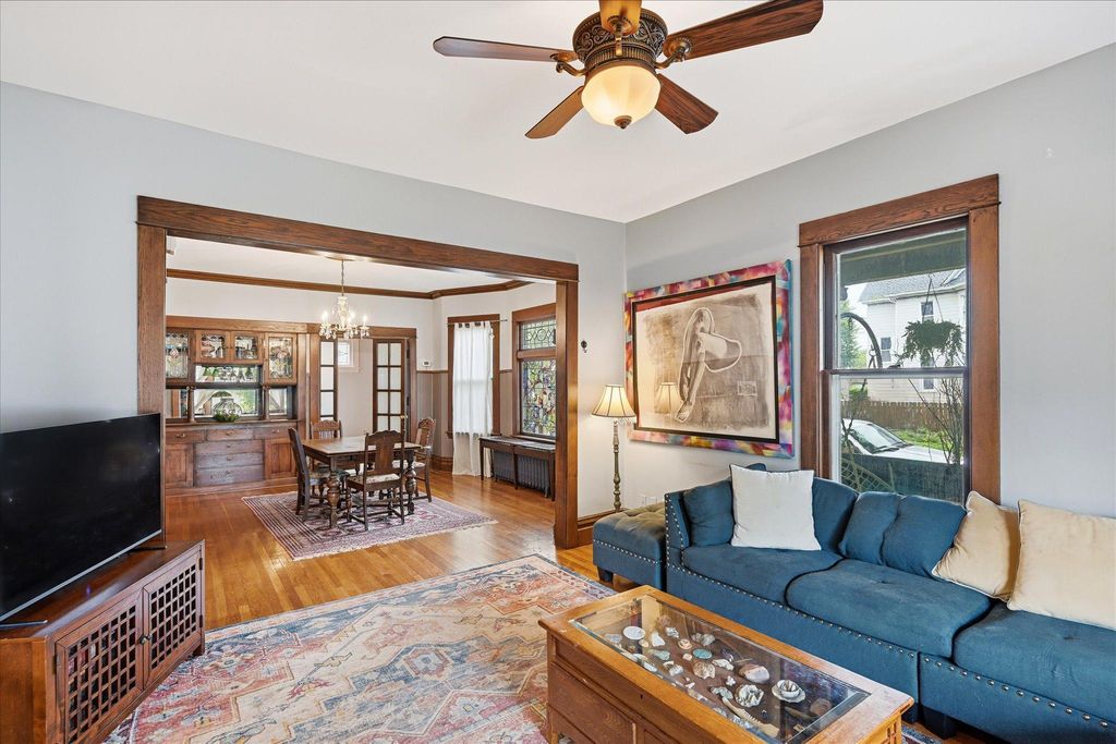923 Iglehart Avenue, Saint Paul, MN 55104 — exterior