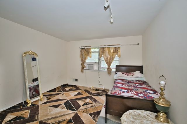 4454 Concord Lane, Skokie, IL 60076