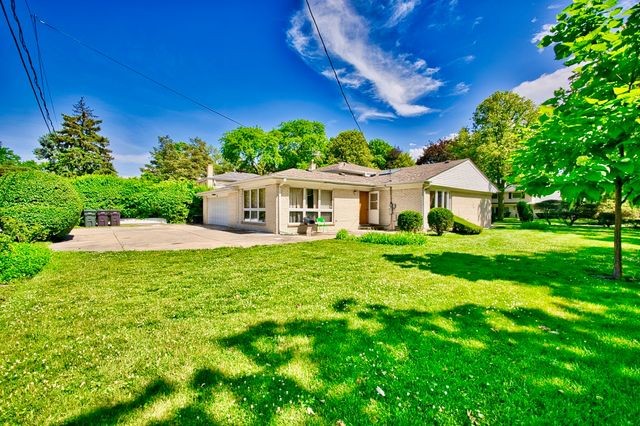 4454 Concord Lane, Skokie, IL 60076