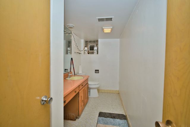 4454 Concord Lane, Skokie, IL 60076