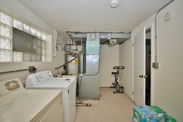 4454 Concord Lane, Skokie, IL 60076