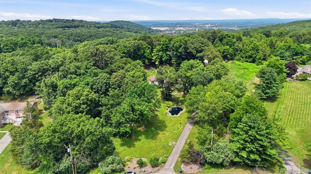 29 Murray Drive, Chester, NY 10918