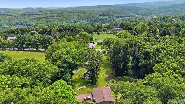29 Murray Drive, Chester, NY 10918