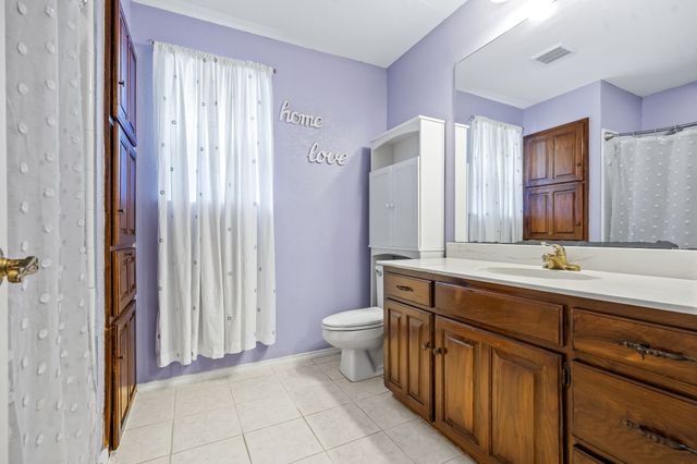 903 Forest Trail Court, Euless, TX 76039