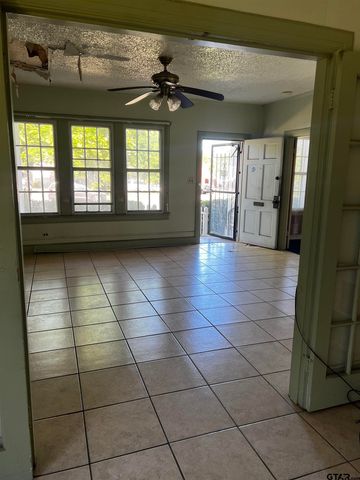 1115 S. Glenwood Blvd, Tyler, TX 75701
