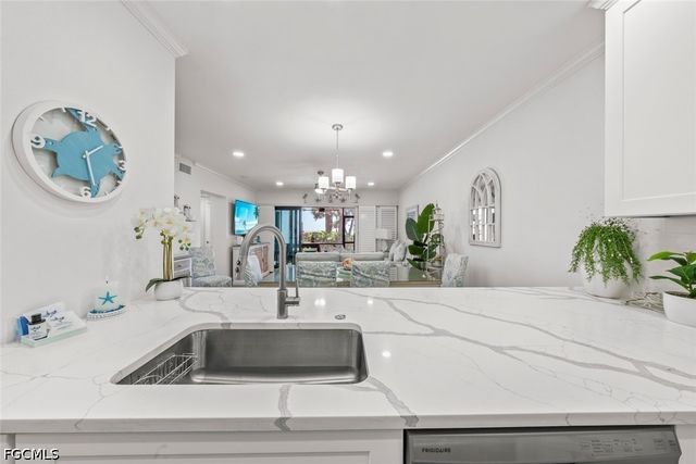 625 Nerita ST C, Sanibel, FL 33957