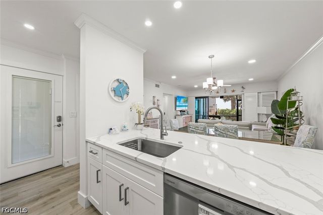 625 Nerita ST C, Sanibel, FL 33957