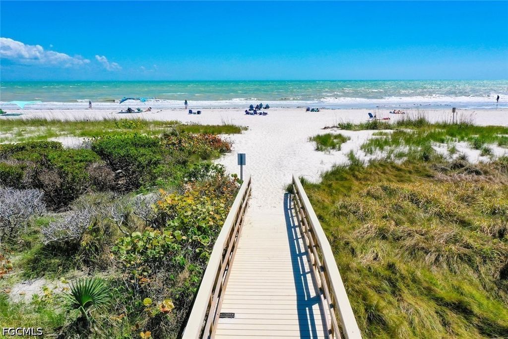 625 Nerita ST C, Sanibel, FL 33957