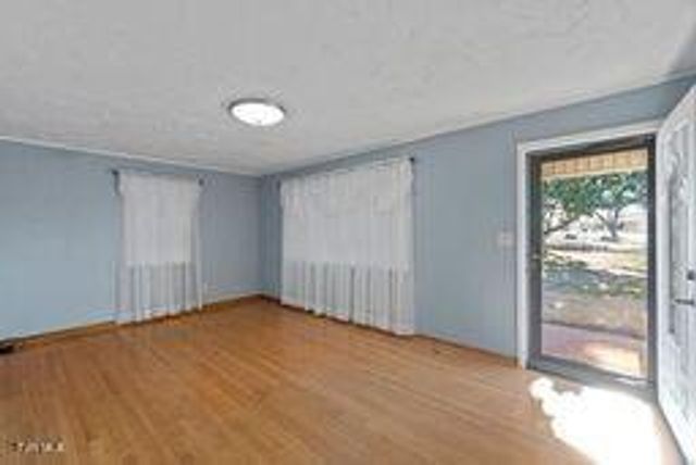 6009 Fall Creek Dock Road, Russellville, TN 37860