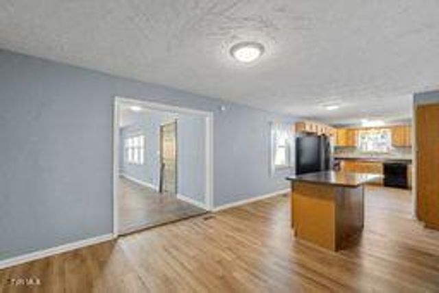 6009 Fall Creek Dock Road, Russellville, TN 37860