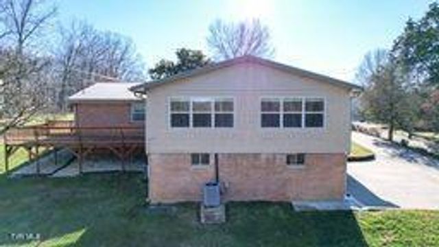 6009 Fall Creek Dock Road, Russellville, TN 37860