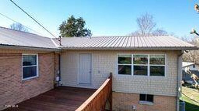 6009 Fall Creek Dock Road, Russellville, TN 37860