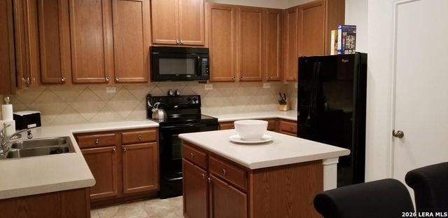 602 CORMORANT, San Antonio, TX 78245