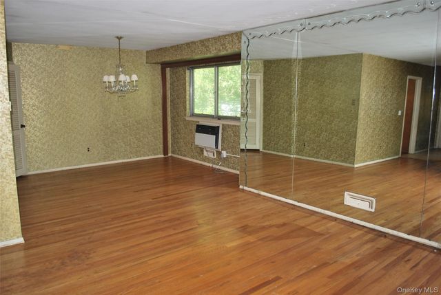 79 Marcus Avenue, New Hyde Park, NY 11040