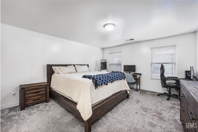 9007 Broadway Avenue, Bakersfield, CA 93311